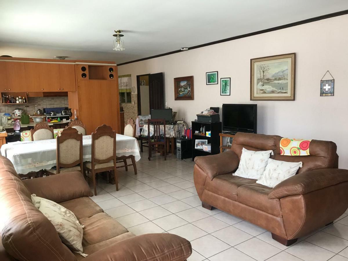 مبيت وإفطار Desamparados  Casa Del Suizo المظهر الخارجي الصورة