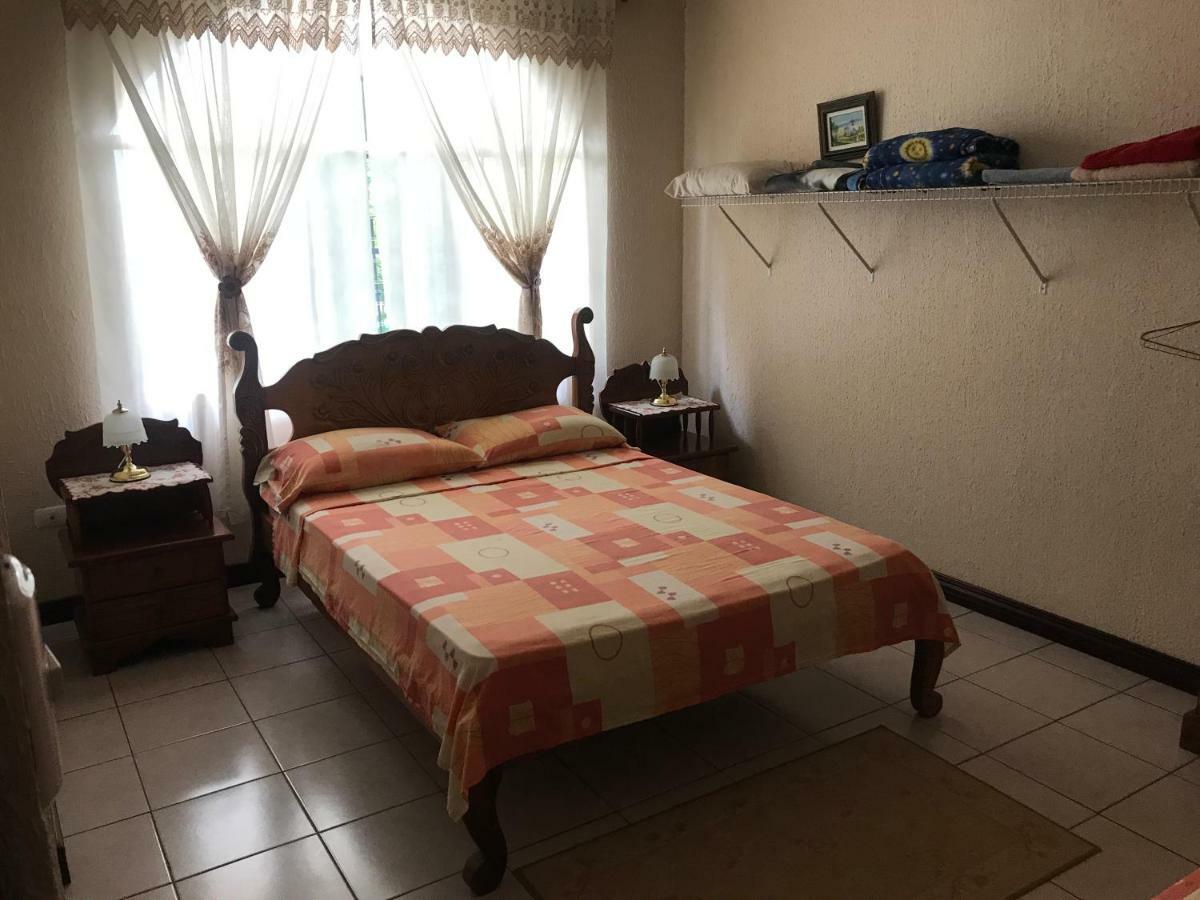 مبيت وإفطار Desamparados  Casa Del Suizo المظهر الخارجي الصورة